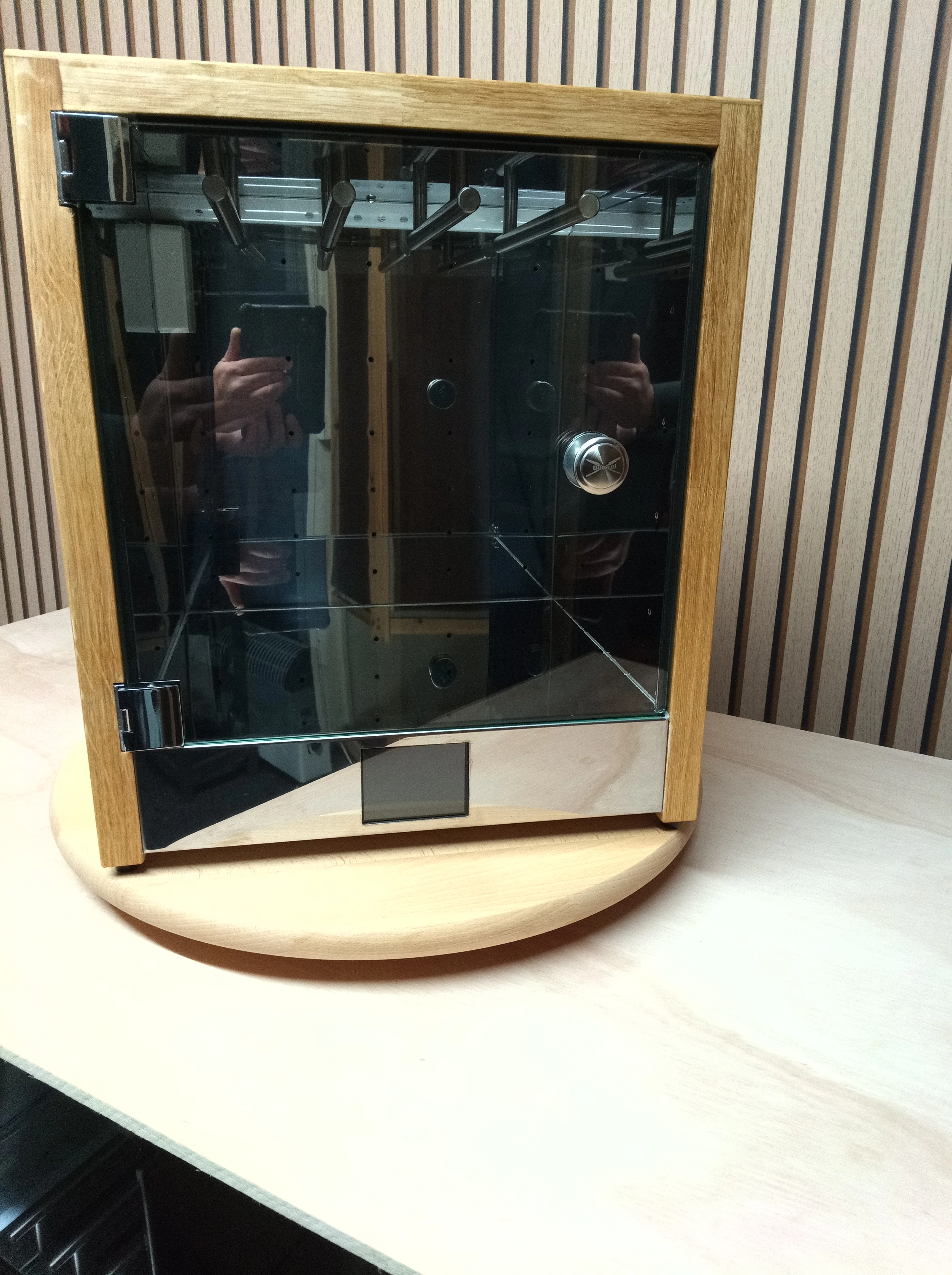 Dumeni Ultimate Biltong, Dry Wors and Dry Fruit maker - Medium Size - Image 7