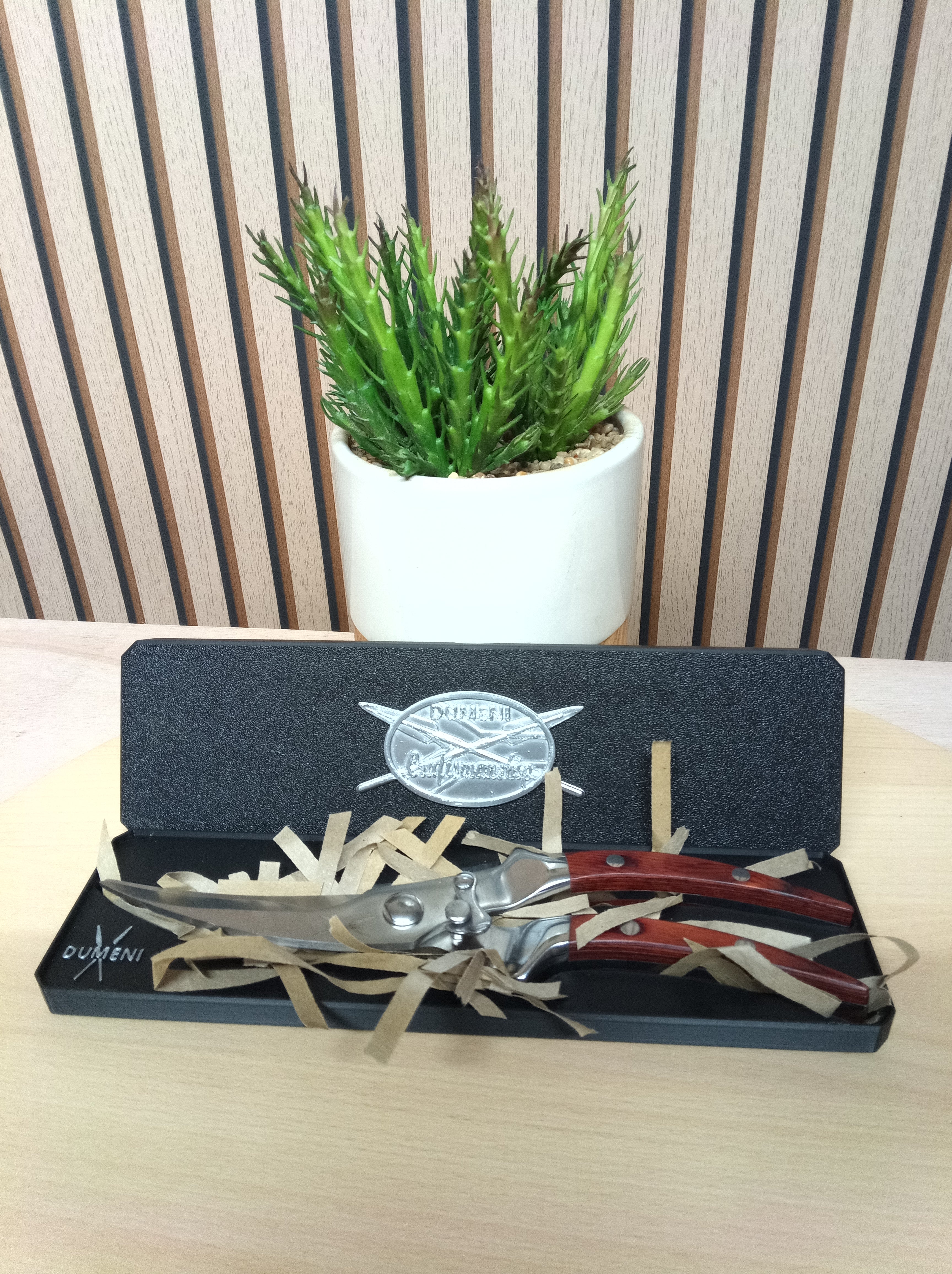 Dumeni Stainless Steel Biltong / kitchen Shears with Wooden Handles - Image 18