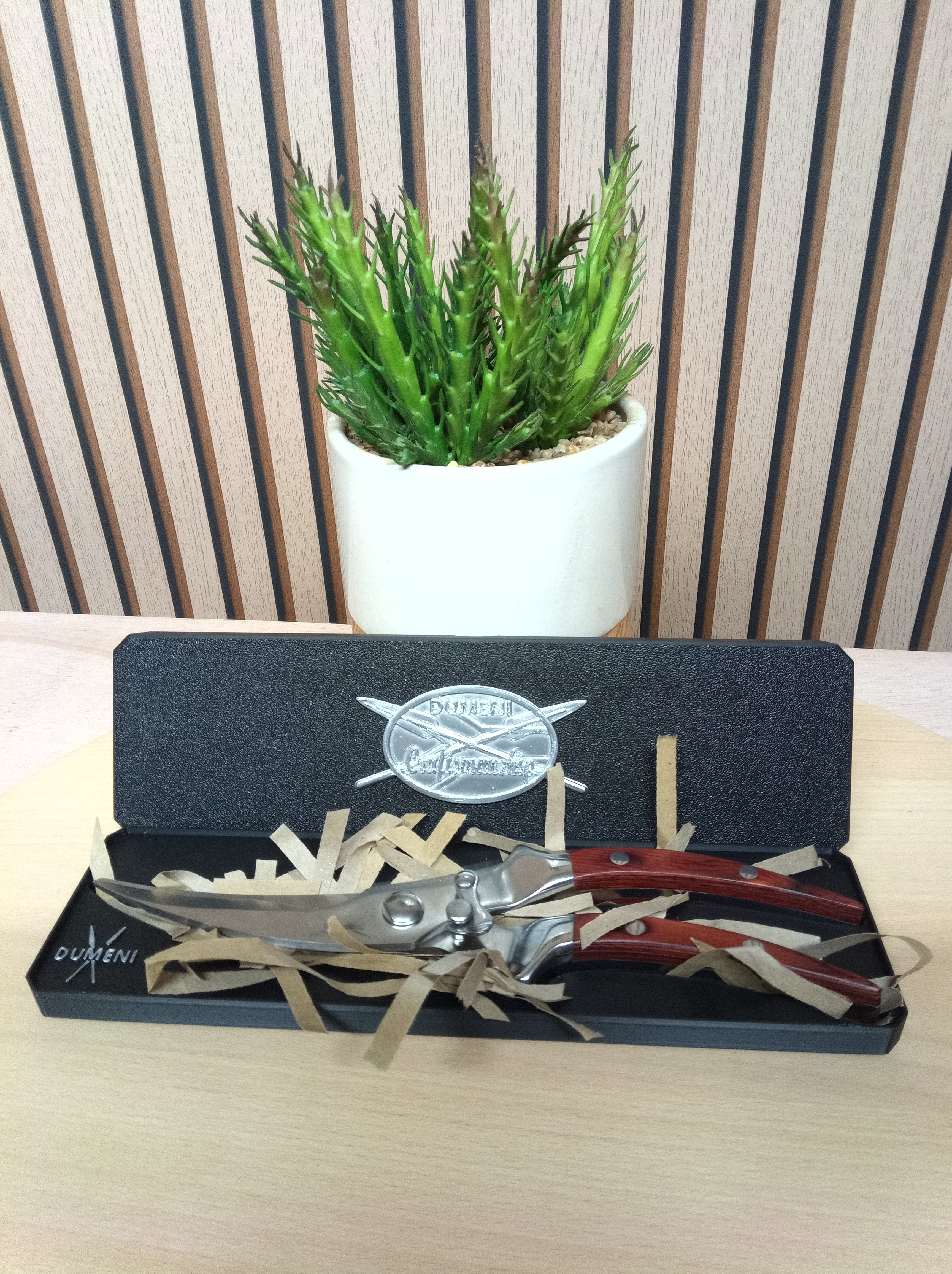 Dumeni Stainless Steel Biltong / kitchen Shears with Wooden Handles - Image 9