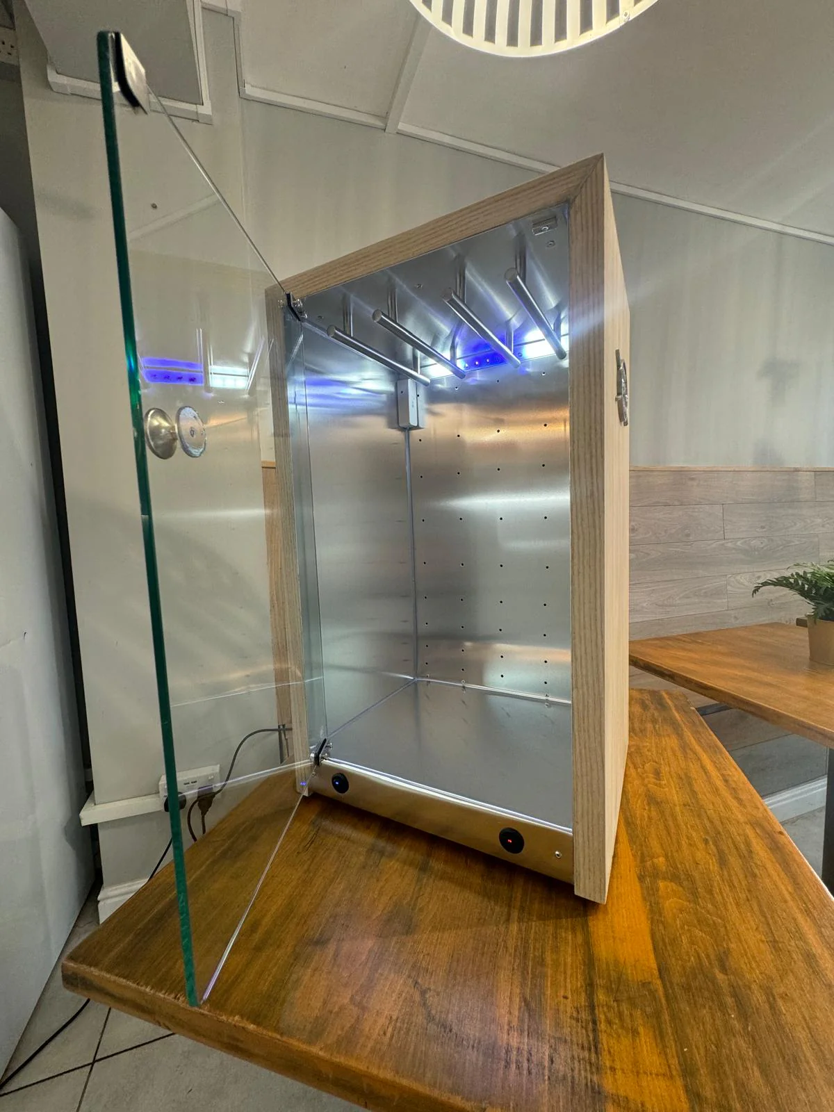 Large Dumeni Ultimate Biltong and Dry Wors Maker - Image 8